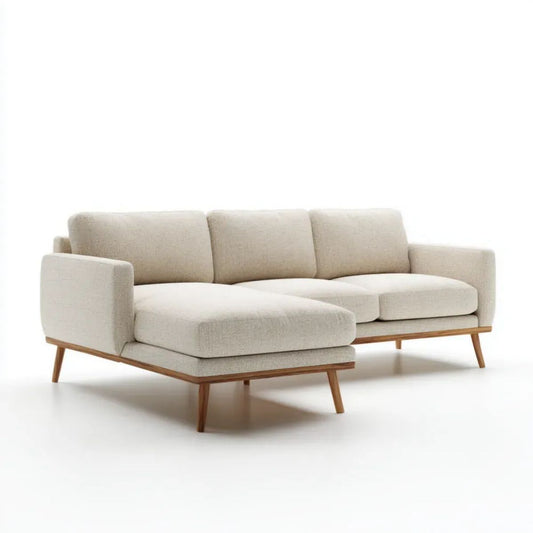 Trzyosobowa sofa kremowa z tkaniny na drewnianej ramie, 220 x 90 x 82 cm